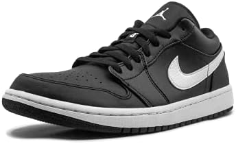 Nikeенски Airенски воздух Jordanордан 1 низок кошаркарски чевли на UNC